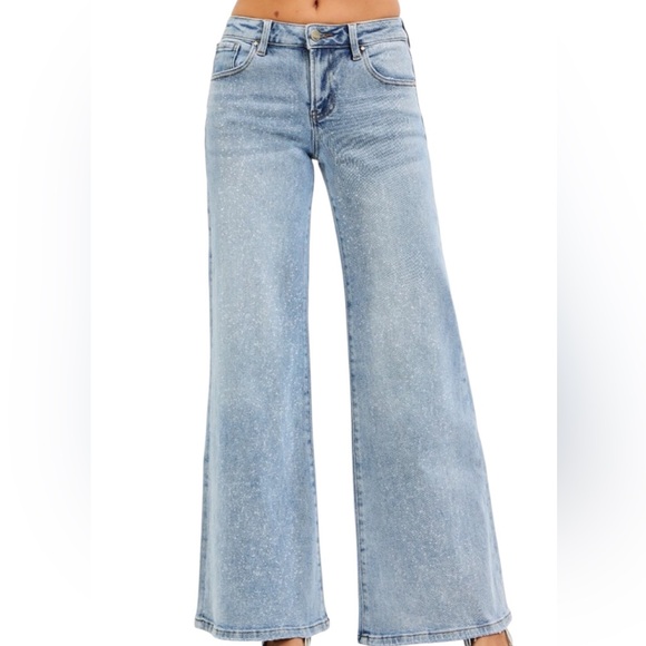 🛍️ 124. Risen Low Rise- Wide Leg Jeans NWT - Picture 2 of 4